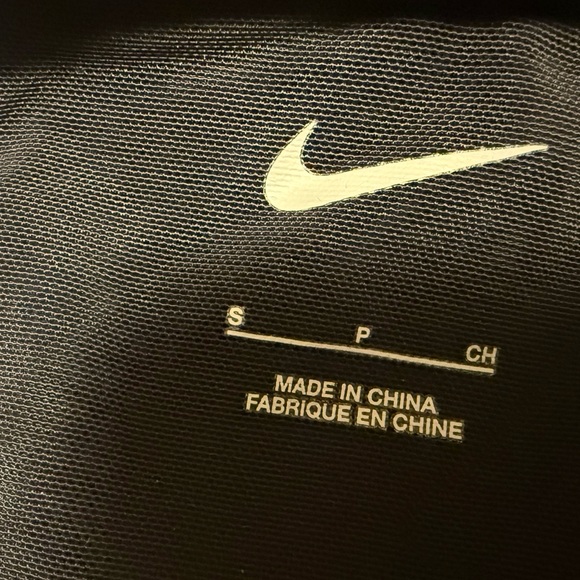 NWOT Nike Women's Blue Hooded Jacket
Nike Swim Victory Luxe Modest Tunic - Picture 9 of 9